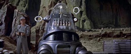 Robby, el robot de la película Planeta prohibido, se cortocircuita si le piden que dañe a un ser humano