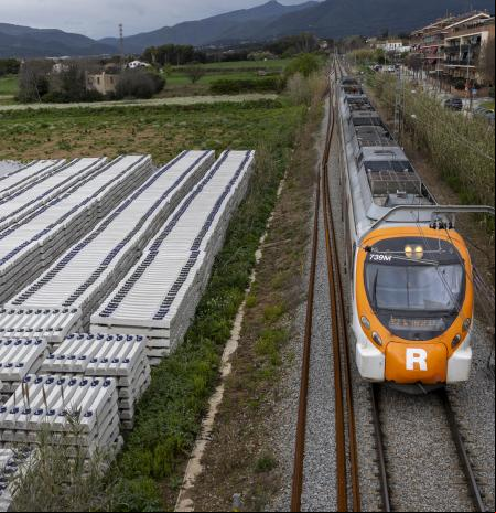 Macrocorte sin precedentes para desdoblar una parte de la línea de Vic