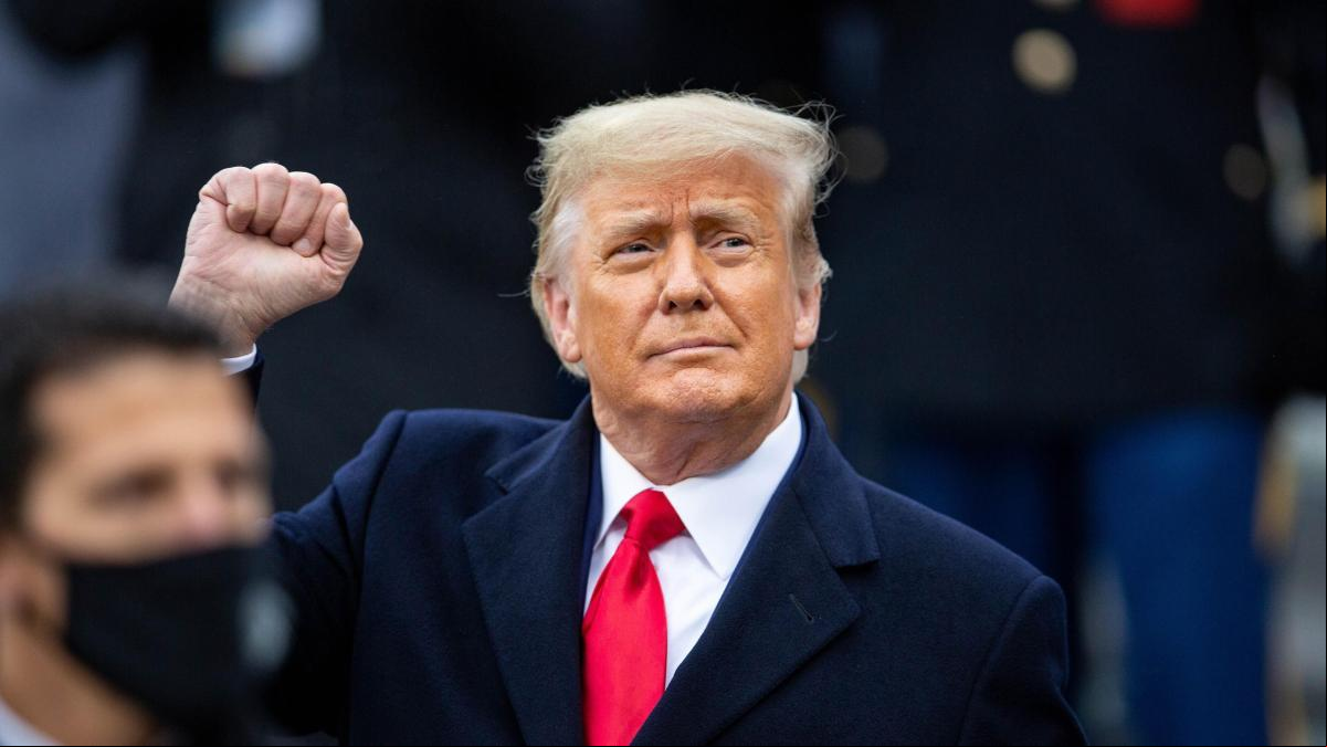 El Smithsonian revisará su contenido para eliminar ideología “antiamericana” como pide Trump