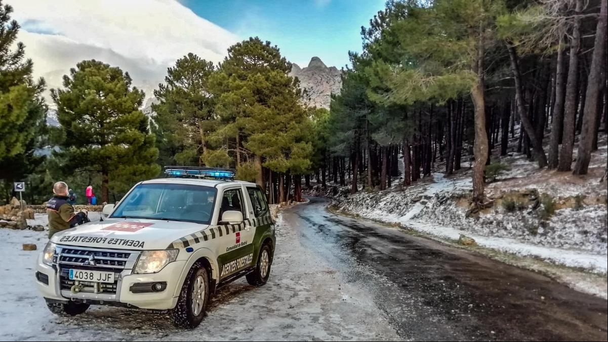 Rescatado un montañero de 25 años a unos 2.100 metros en la sierra de Madrid