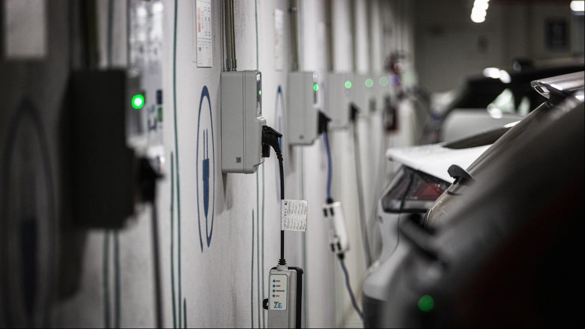 Barcelona hace accesible su red de carga eléctrica a 200.000 vehículos