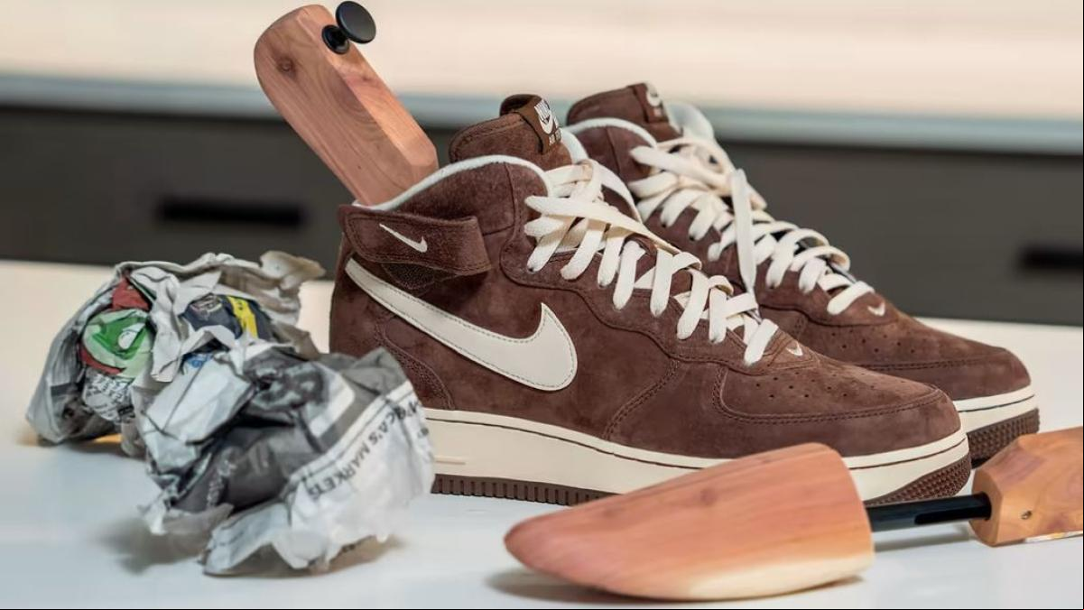 Las zapatillas marrones son tendencia y serán tu mejor complemento para ir cómoda, estilosa y bien conjuntada esta primavera